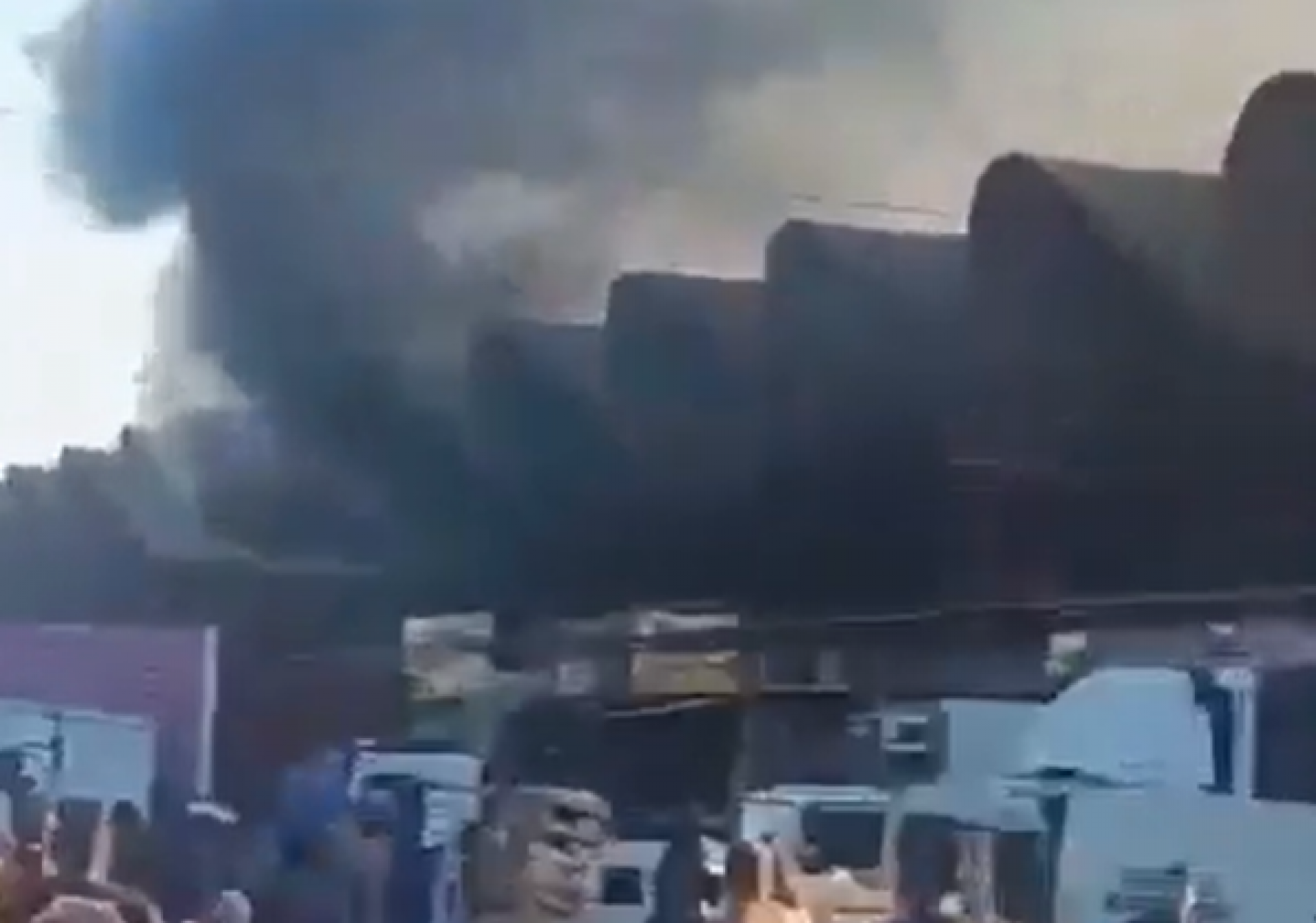 Incêndio destruiu galpão da Ceasa - Reprodução / Redes Sociais