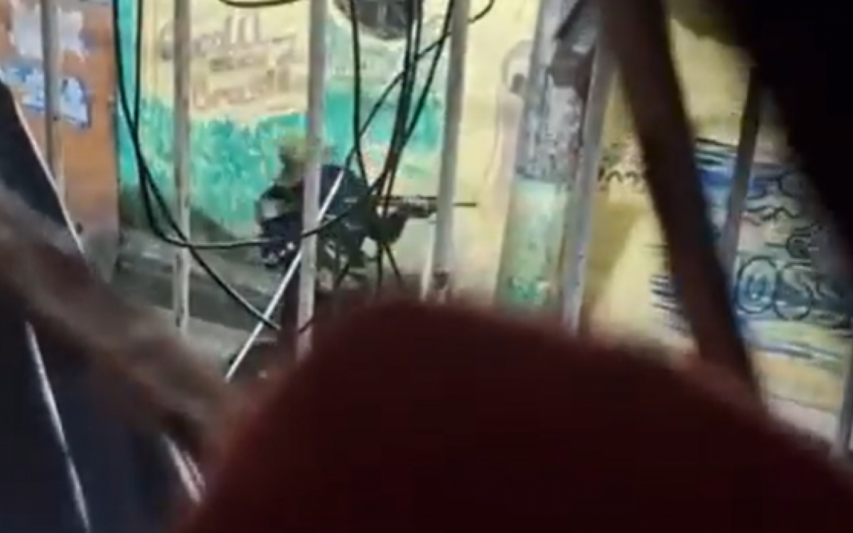 Homens armados foram vistos na comunidade Para-Pedro