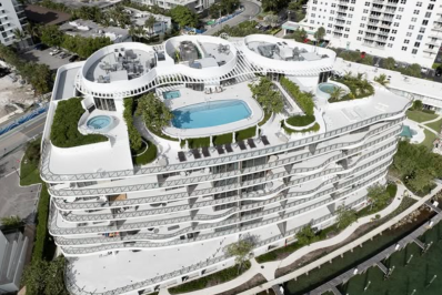 Ronaldo Fenômeno compra cobertura de R$ 40 milhões em Miami; veja imagens