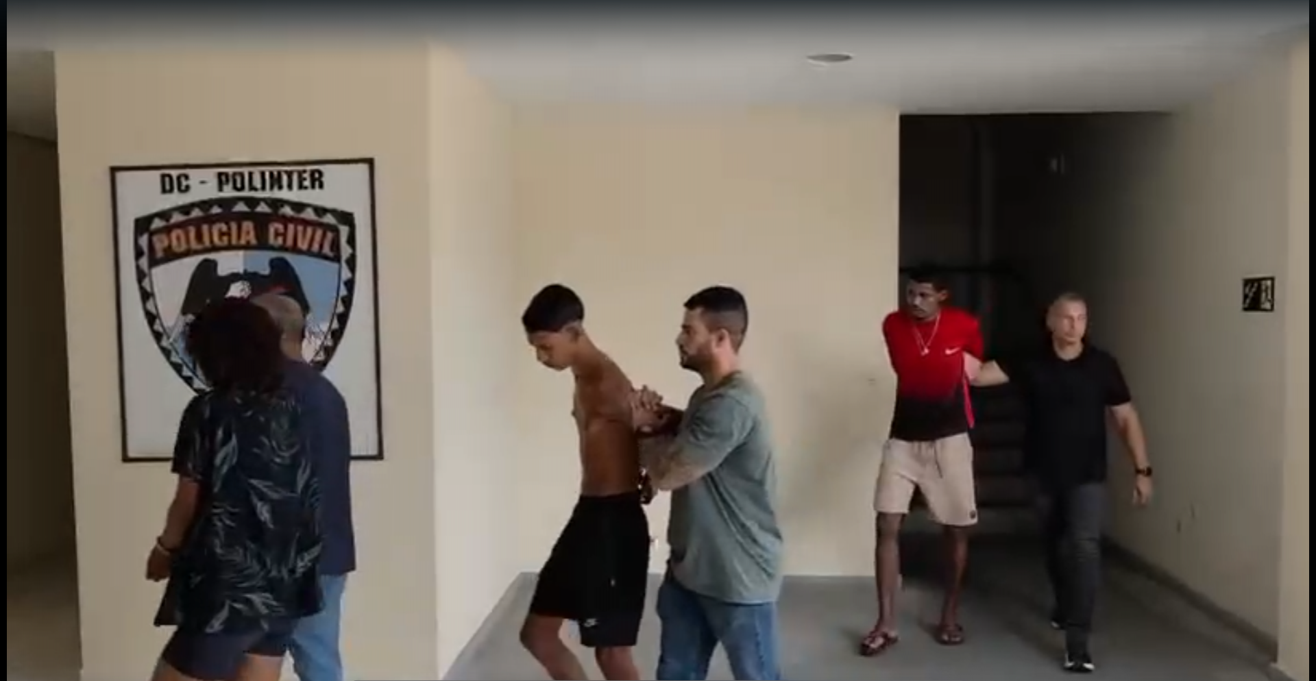 Criminosos foram presos por agentes da DC-Polinter - Reprodução