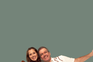 Edu Krieger e Natalia Voss levam suas paródias à Sala Nelson