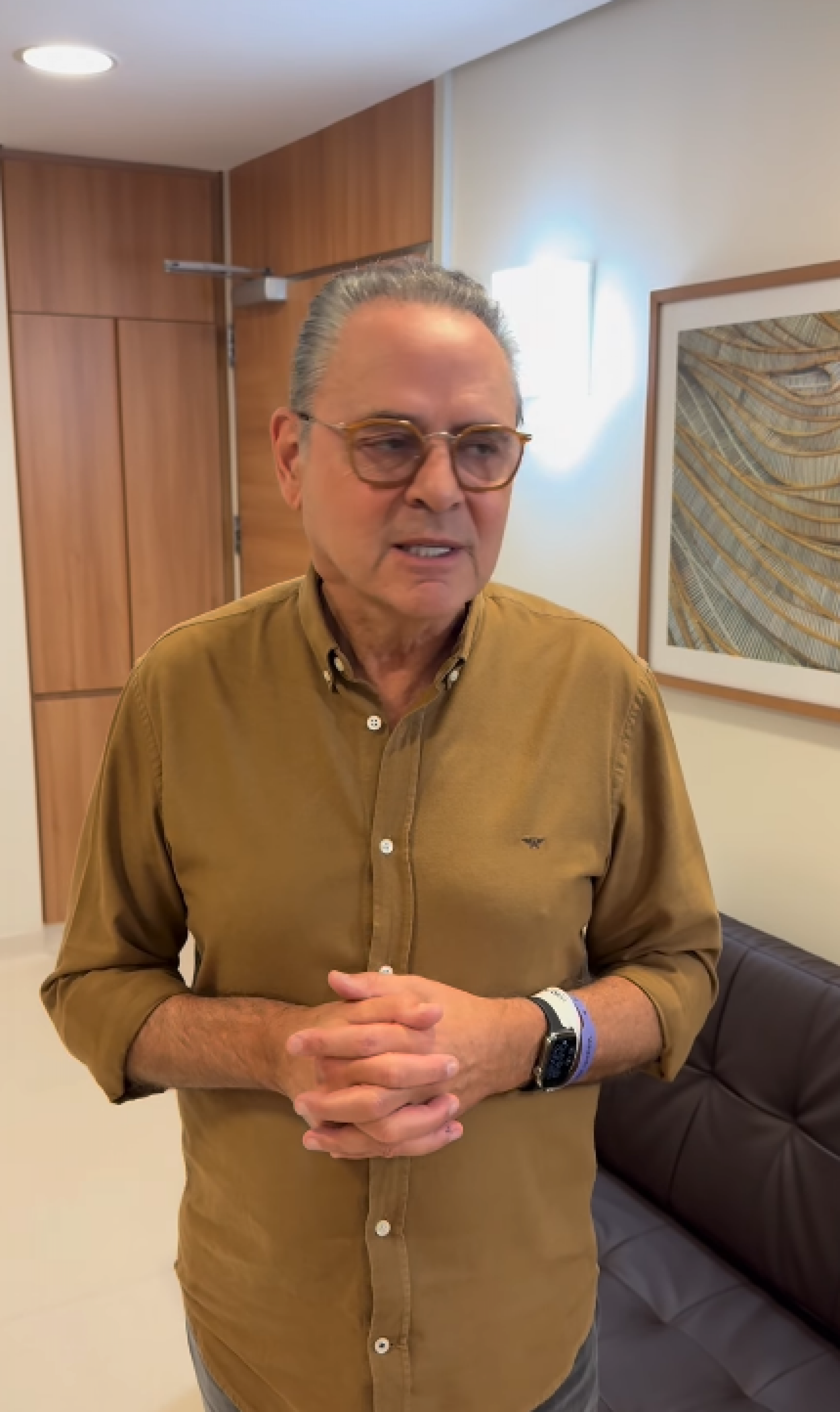 Luis Roberto iniciou tratamento de uma neoplasia na região cervical