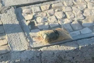 Vídeo: Esquadrão Antibombas retira artefato explosivo do calçadão de Copacabana