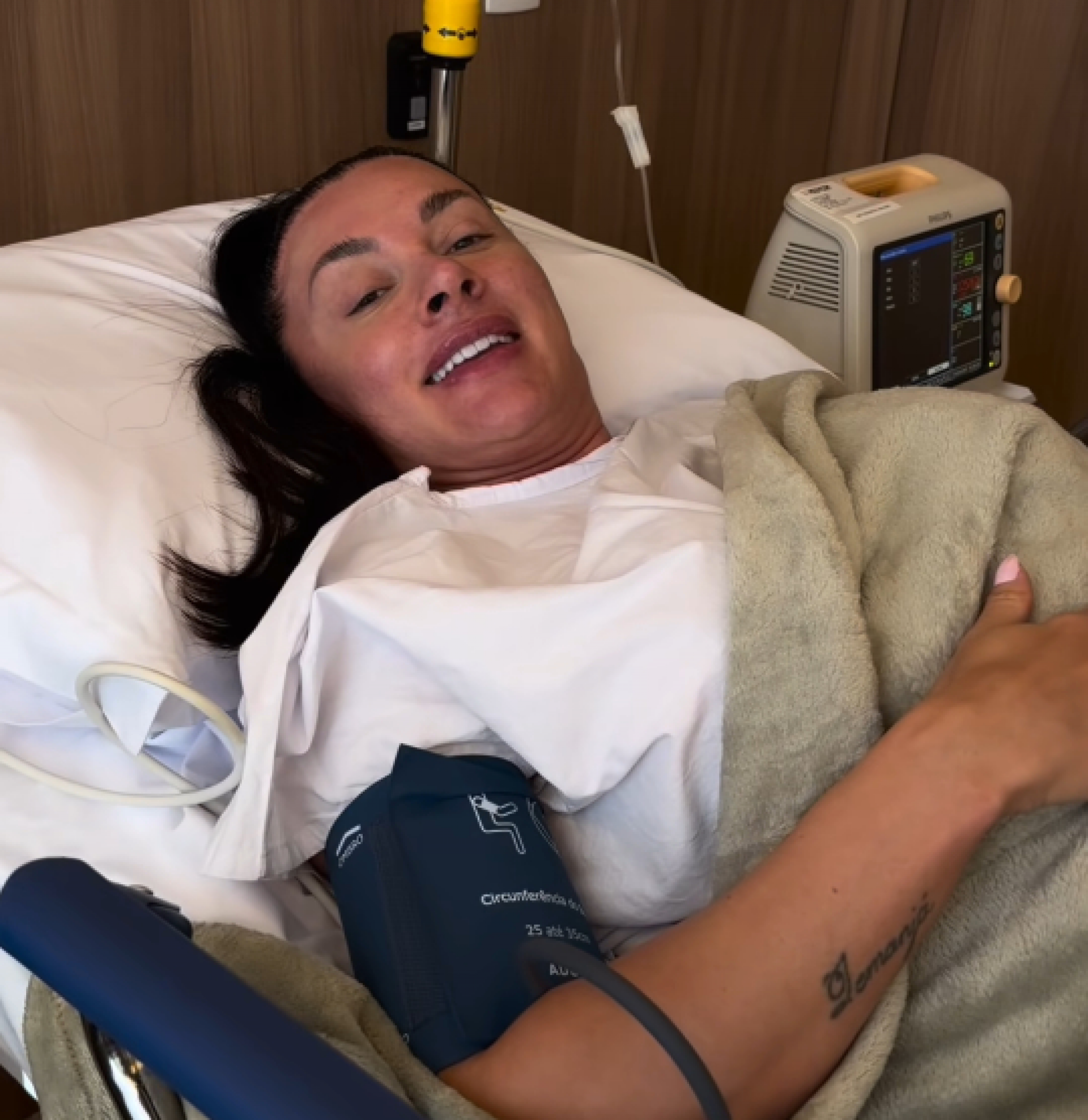 Juju Salimeni faz coleta de óvulos e fala sobre congelamento de embriões