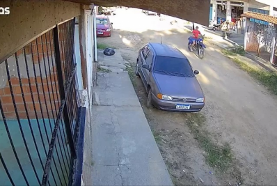 Jovem é flagrado furtando motocicleta em Iguaba Grande