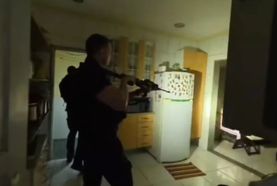 Operação contra núcleo criminoso do CV cumpre mandados em Cabo Frio