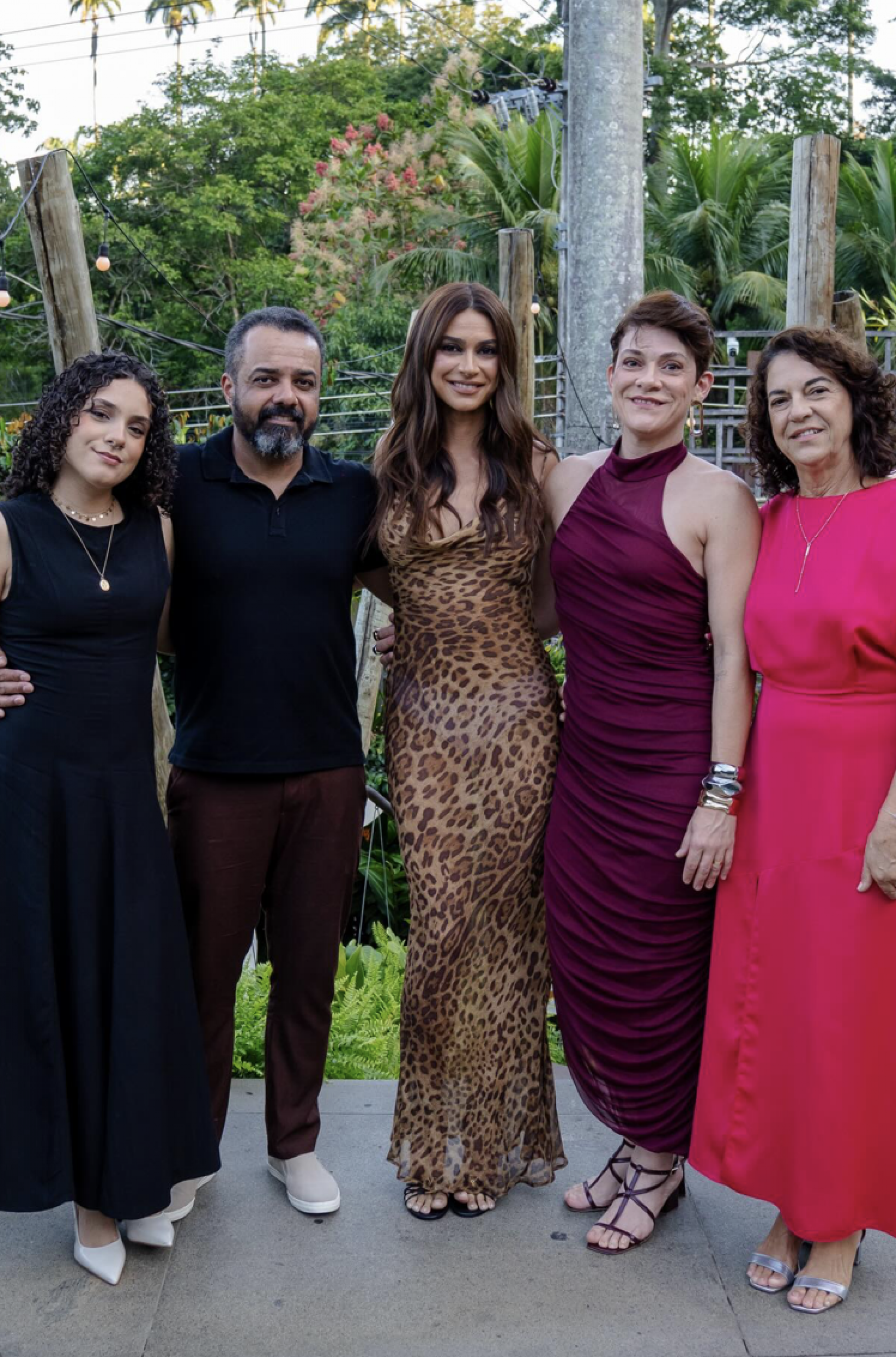 Thaila Ayala e amigos em festa de 40 anos - Reprodução/Instagram