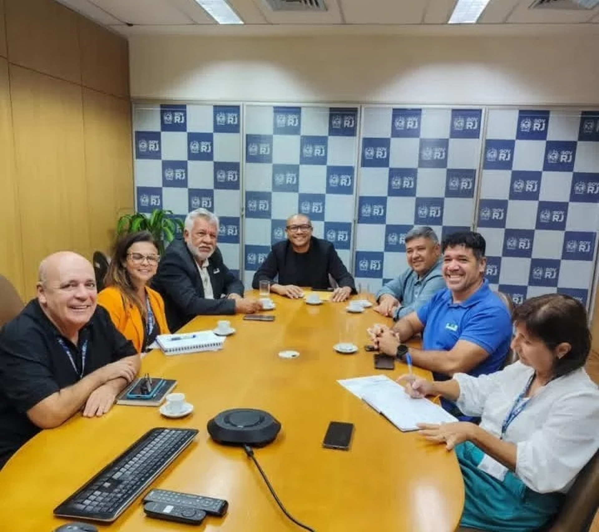 A comitiva foi recebida por representantes da &aacute;rea econ&ocirc;mica do governo estadual. - Reprodu&ccedil;&atilde;o/