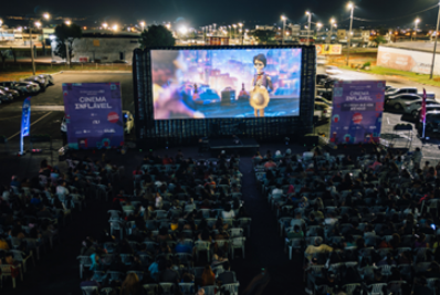Sumidouro recebe sessões gratuitas de cinema ao ar livre com o Cinema Inflável