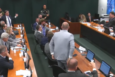 Conselho de Ética da Câmara aprova suspensão de deputados que ocuparam Mesa Diretora