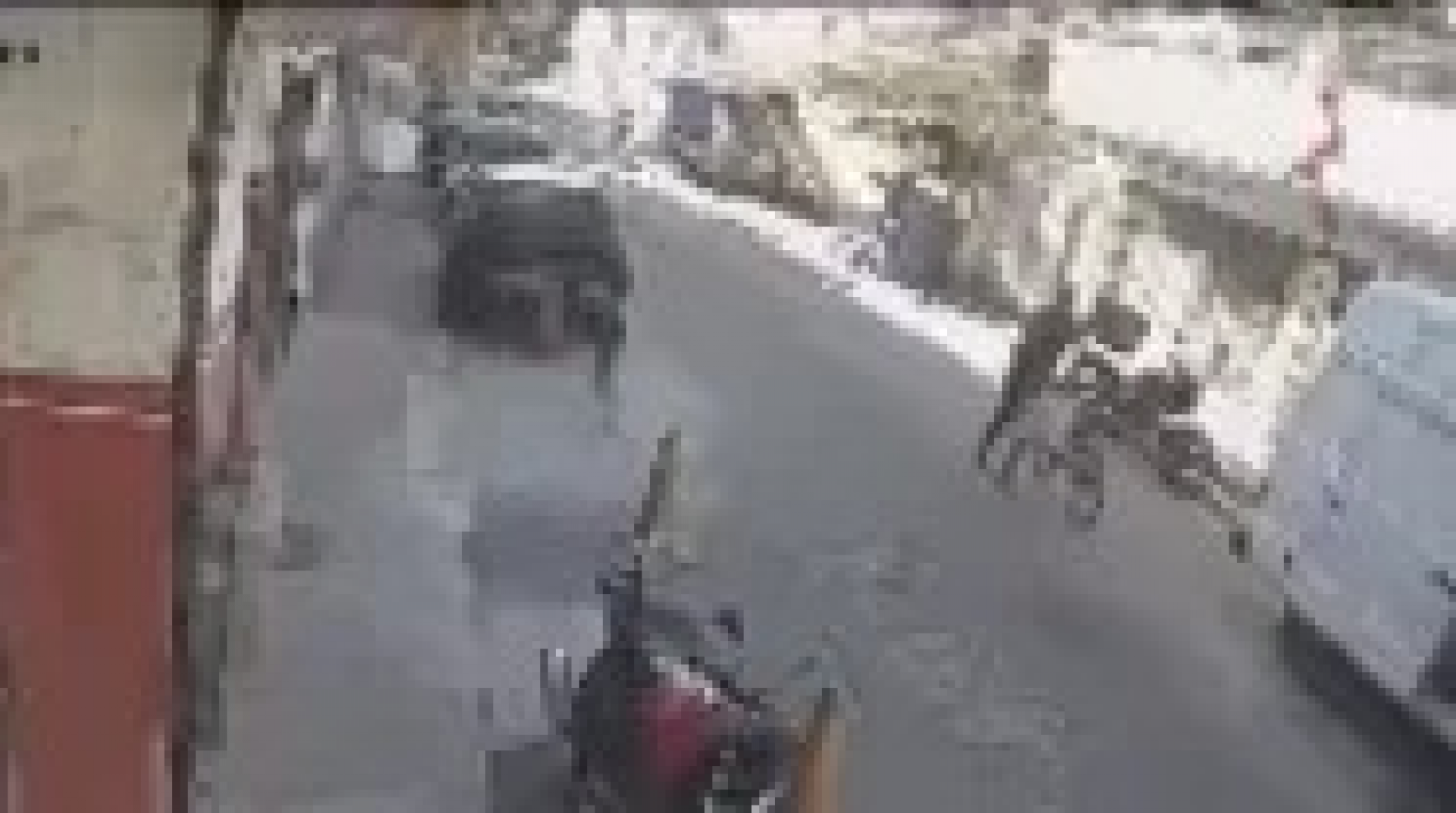 Câmeras flagram furto de bicicleta no bairro Jacaré, em Cabo Frio