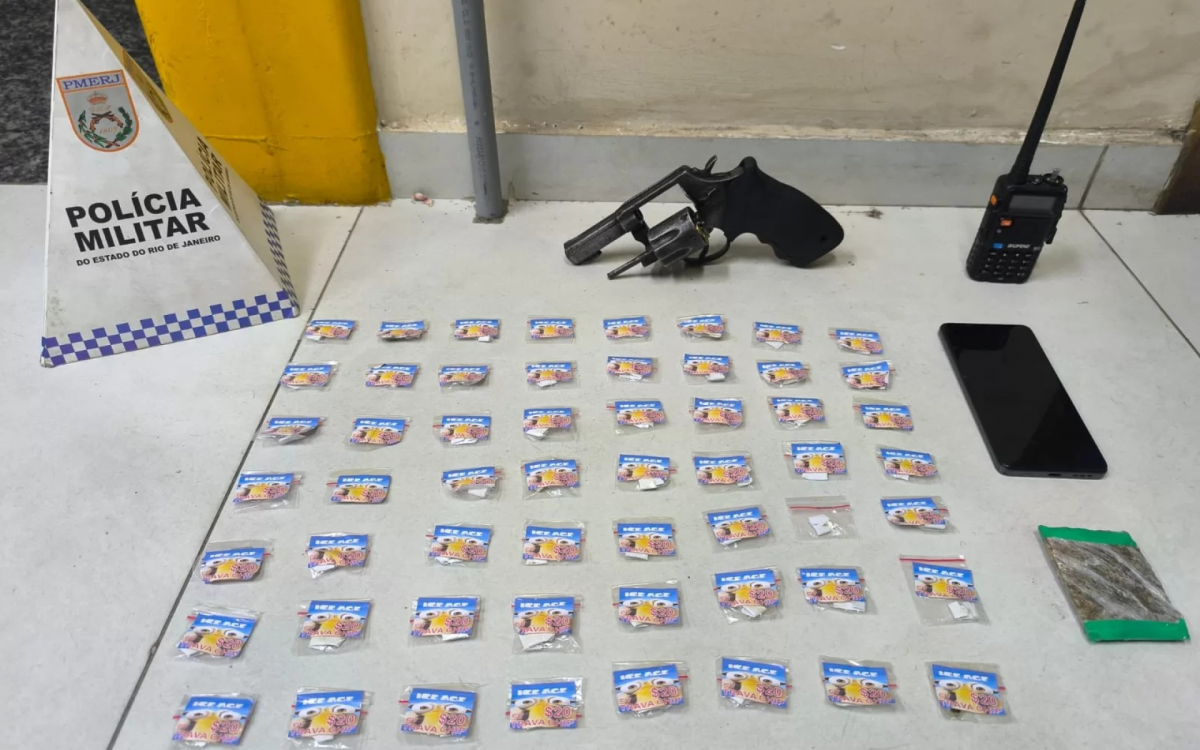 Os acusados, foram encaminhados para a 126ª DP junto com todo o material apreendido.