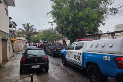 Operação policial é realizada na comunidade Buraco do Boi, em Cabo Frio