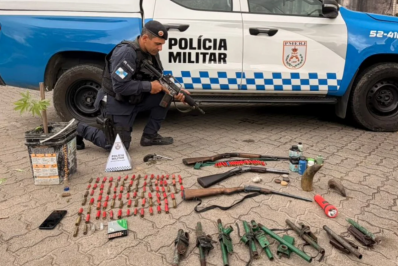 PM apreende armas de caça, munições e pé de maconha na zona rural de Teresópolis