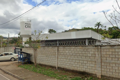 Homem acusa namorada de mantê-lo em cárcere privado e queimá-lo com água fervente em MG