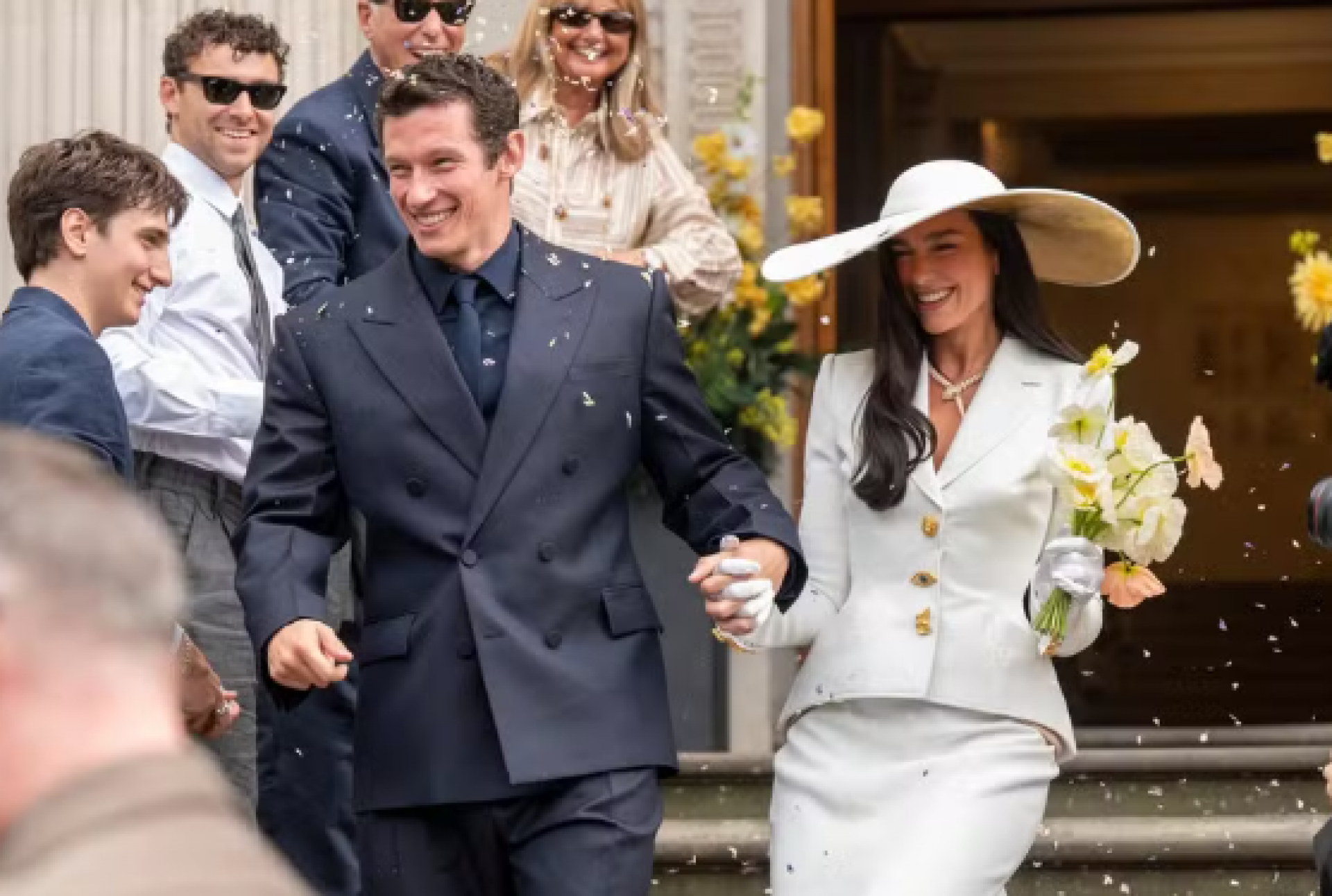O que a Astrologia indica sobre o casamento de Dua Lipa e Callum Turner