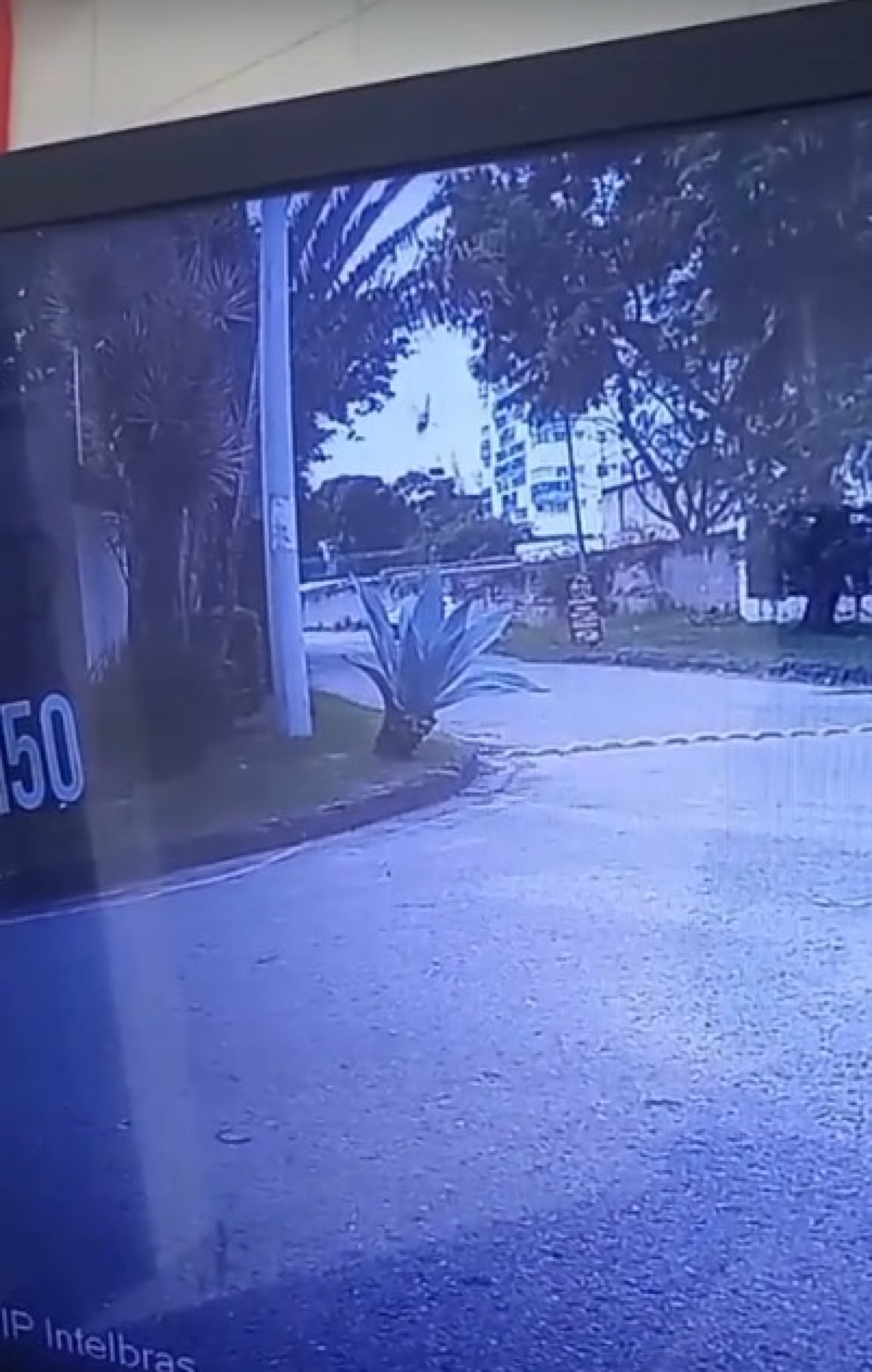 Vídeo flagrou momento da queda de um dos helicópteros no Recreio dos Bandeirantes