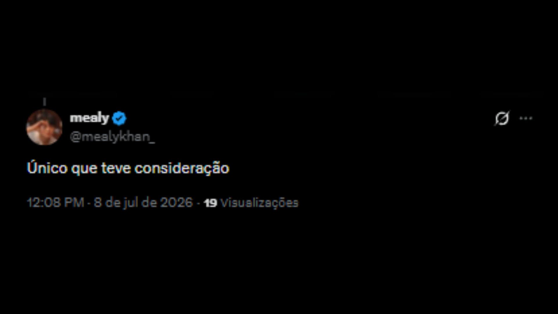 Torcedores mostrando apoio a Danilo depois de sua volta - Reprodução/X @mealykhan_