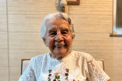 Aos 98 anos, matriarca do Terreiro de Bongaba lança livro