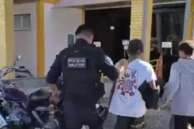 Dois homens são presos por tráfico de drogas na Boa Vista, em Búzios