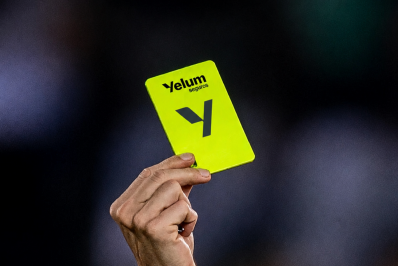 Cartão amarelo agora dá lucro ao futebol