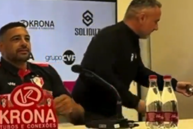 Apresentação de Diego Souza no Joinville tem cena inusitada e viraliza