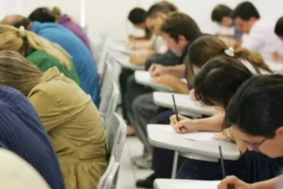 Búzios abre inscrições para cursos gratuitos de Inglês e Italiano 
