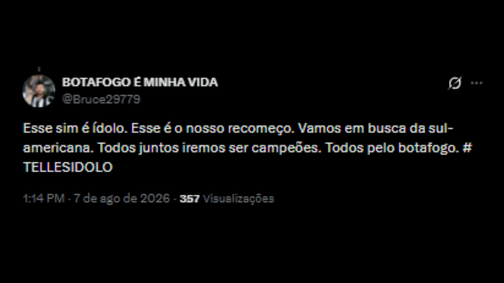 Torcedores comemorando nas redes sociais a renovação do ídolo, Alex Telles - Reprodução/X @Bruce29779