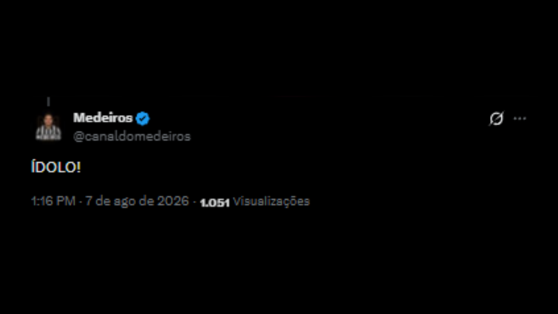 Torcedores comemorando nas redes sociais a renovação do ídolo, Alex Telles - Reprodução/X @canaldomedeiros