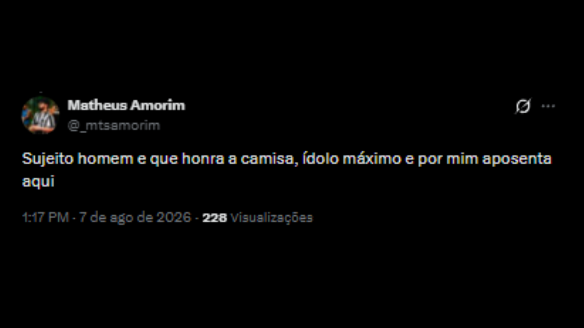 Torcedores comemorando nas redes sociais a renovação do ídolo, Alex Telles - Reprodução/X @_mtsamorim