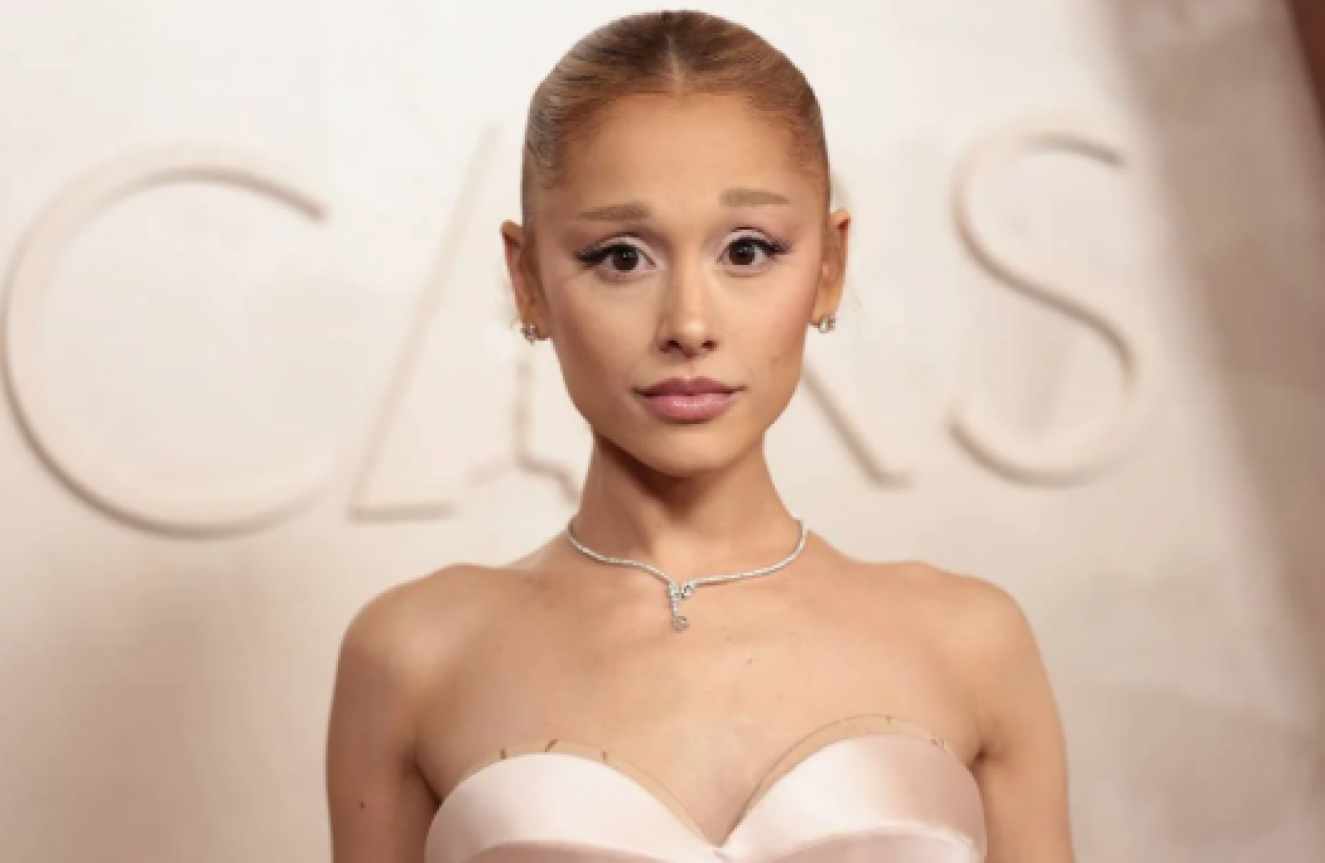 O n&uacute;mero que Ariana Grande vive em 2026 explica muita coisa sobre a pausa na carreira
