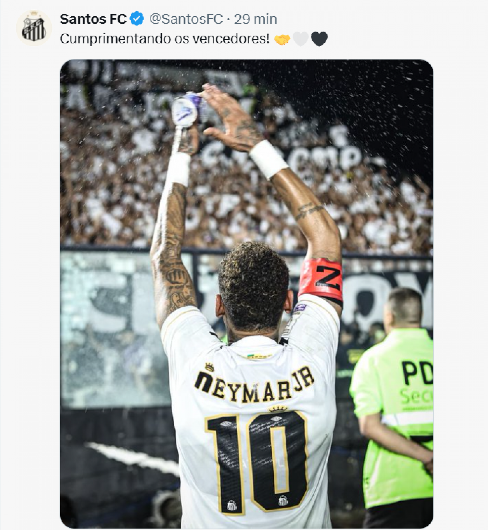 Postagem do Santos provoca Thiago Mendes, que ignorou cumprimento de Neymar - Reprodução de redes sociais