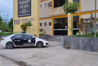 Mulher é presa após furtar três estabelecimentos comerciais em Araruama
