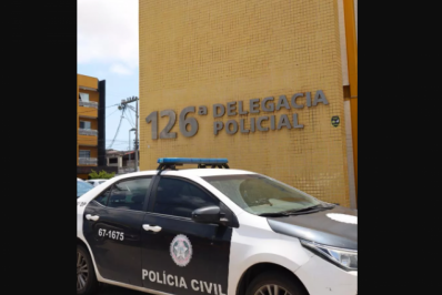Homem é encontrado morto a tiros em terreno baldio em Cabo Frio