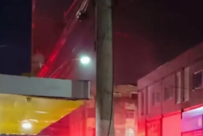 Incêndio destrói loja de carnes no Centro de Cabo Frio