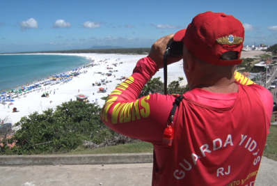 Homem morre afogado na Praia Grande, em Arraial do Cabo