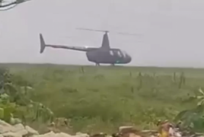 Helicóptero faz pouso forçado em praia de Cabo Frio durante temporal