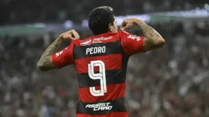 Aposte R$100 e receba R$450 se Pedro marcar primeiro em Flamengo x Fortaleza